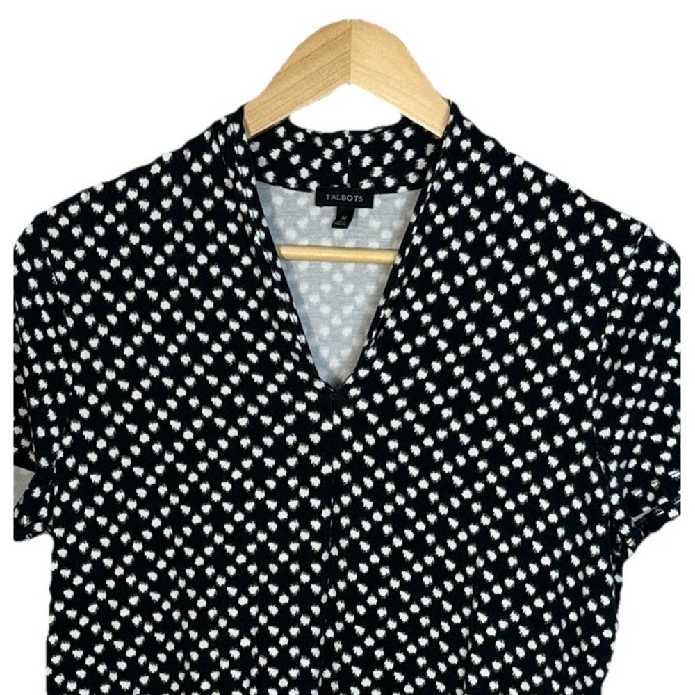 Talbots Black Polka Dot Pullover Blouse Women's Medium V-Neck Short Sleeve - Picture 2 of 6